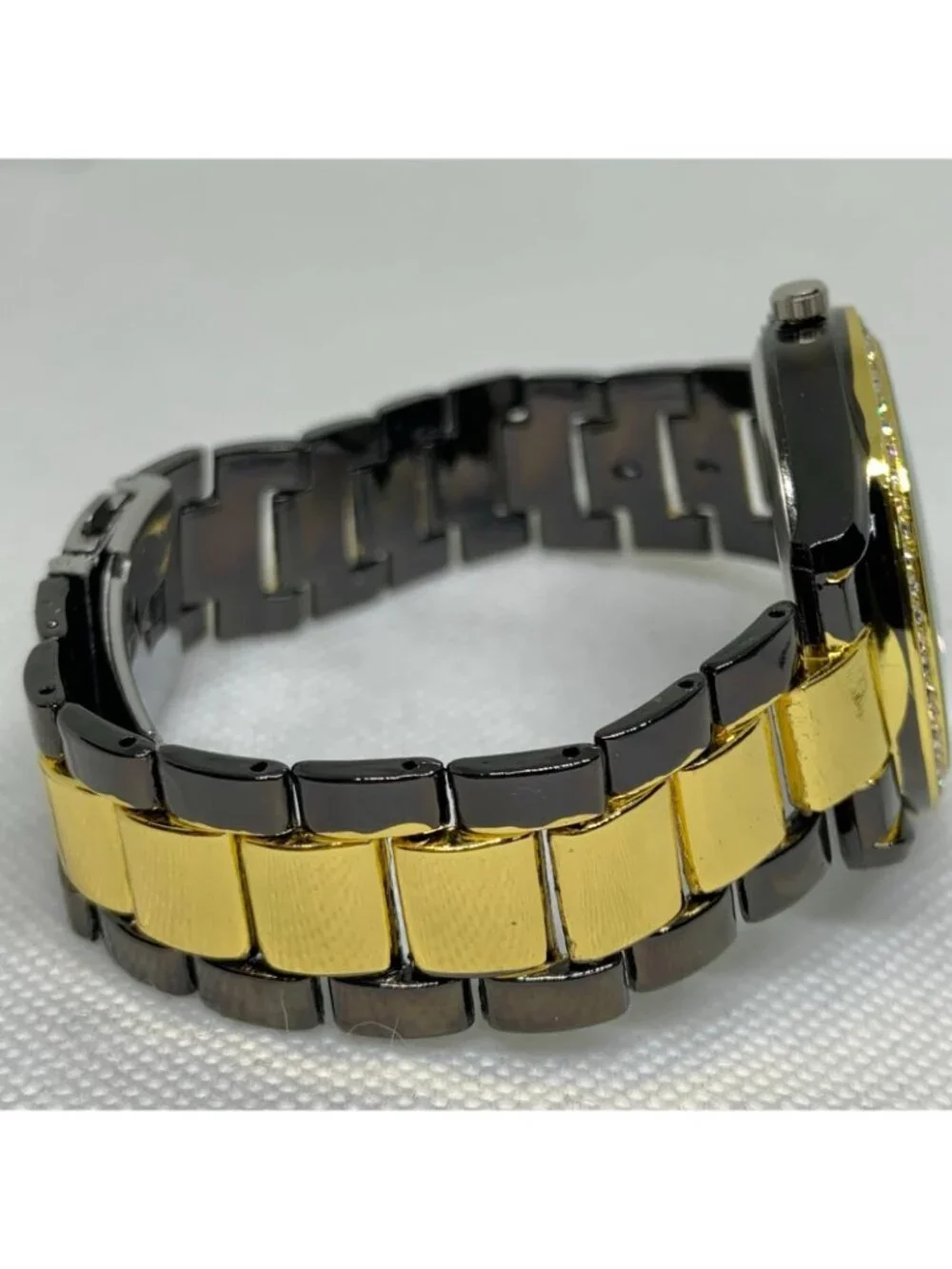 Bling gold black tone men watch 40mm quartz analog rhinestones black running